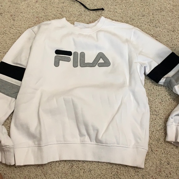White Fila sweatshirt - Picture 1 of 2